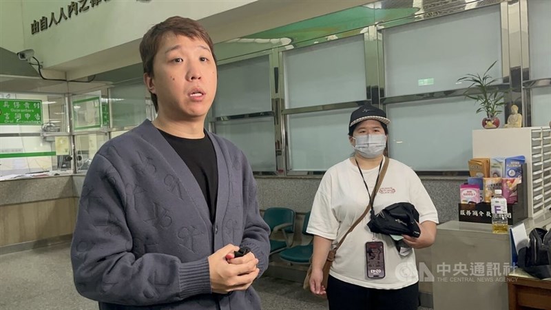 Comedian and TV presenter Daikon Huang (left). CNA photo May 15, 2025