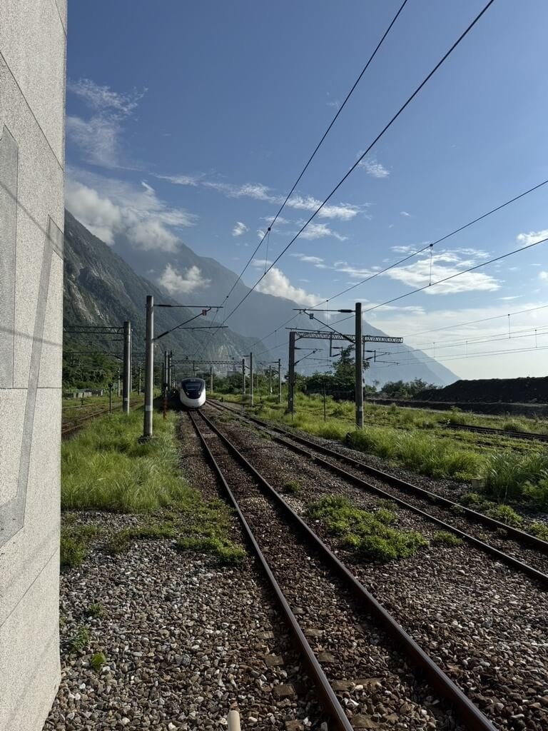 Photo courtesy of Taiwan Railway Corp.