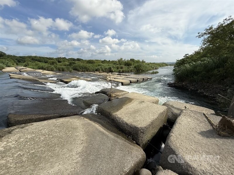 A check dam in the Houlong River. CNA photo June 9, 2025