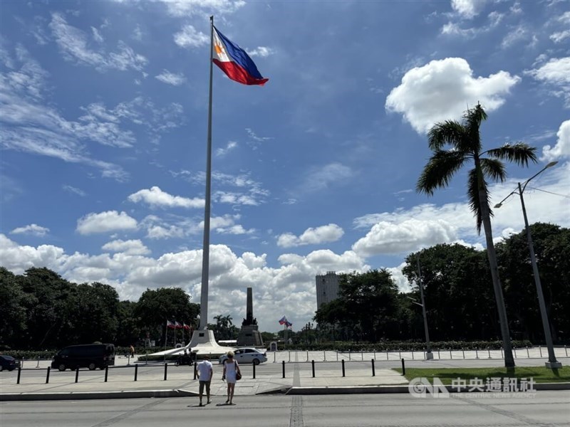 The Philippine flag is hoisted at Rizal Park in Manila. CNA file photo for illustrative purpose only
