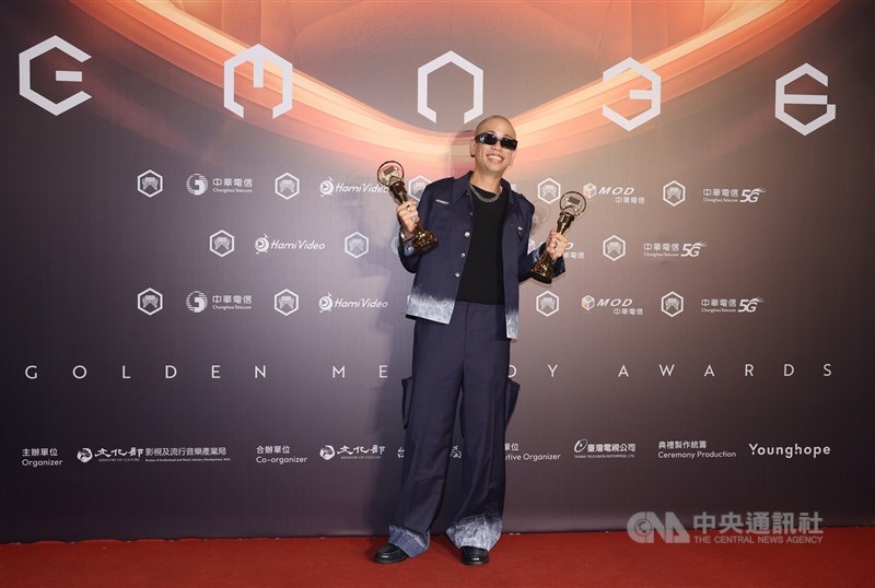 Trout Fresh (real name Lu Shih-hsuan 呂士軒) wins best male mandarin singer. CNA photo June 28, 2025