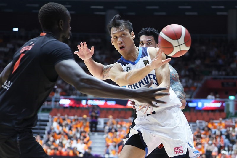 Lin Chih-chieh (in white). CNA file photo
