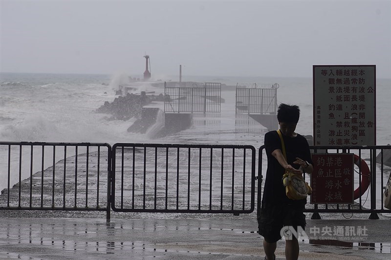 A view of Sizihwan Bay in Kaohsiung City, Wednesday. CNA photo July 30, 2025