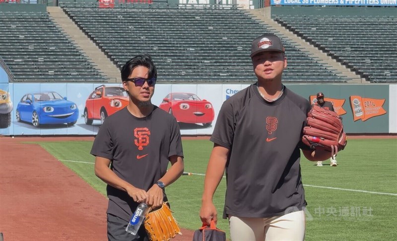 The San Francisco Giants' Taiwanese pitcher Teng Kai-wei (right) on Friday. CNA photo Aug. 8, 2025