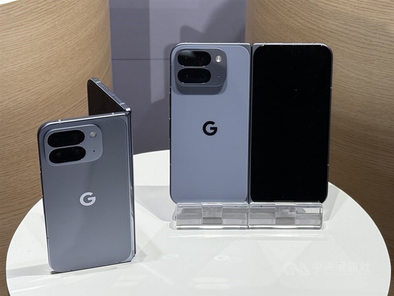 Google's Pixel 10 Pro Fold. CNA photo Aug. 21, 2025