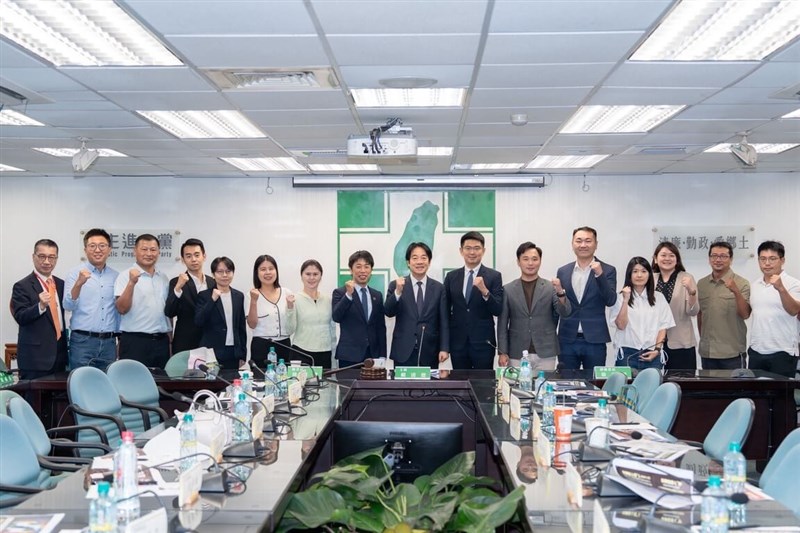 President Lai Ching-te (center). CNA file photo