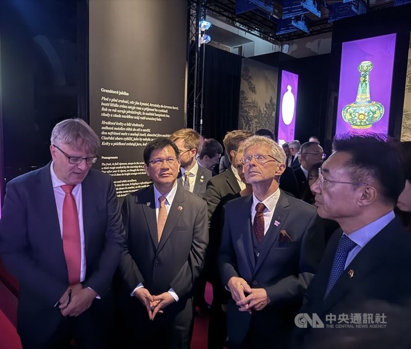 Foreign Minister Lin Chia-lung (second left) attends the National Palace Museum exhibition inside the Czech Republic's National Museum Thursday. CNA photo Sept. 14, 2025