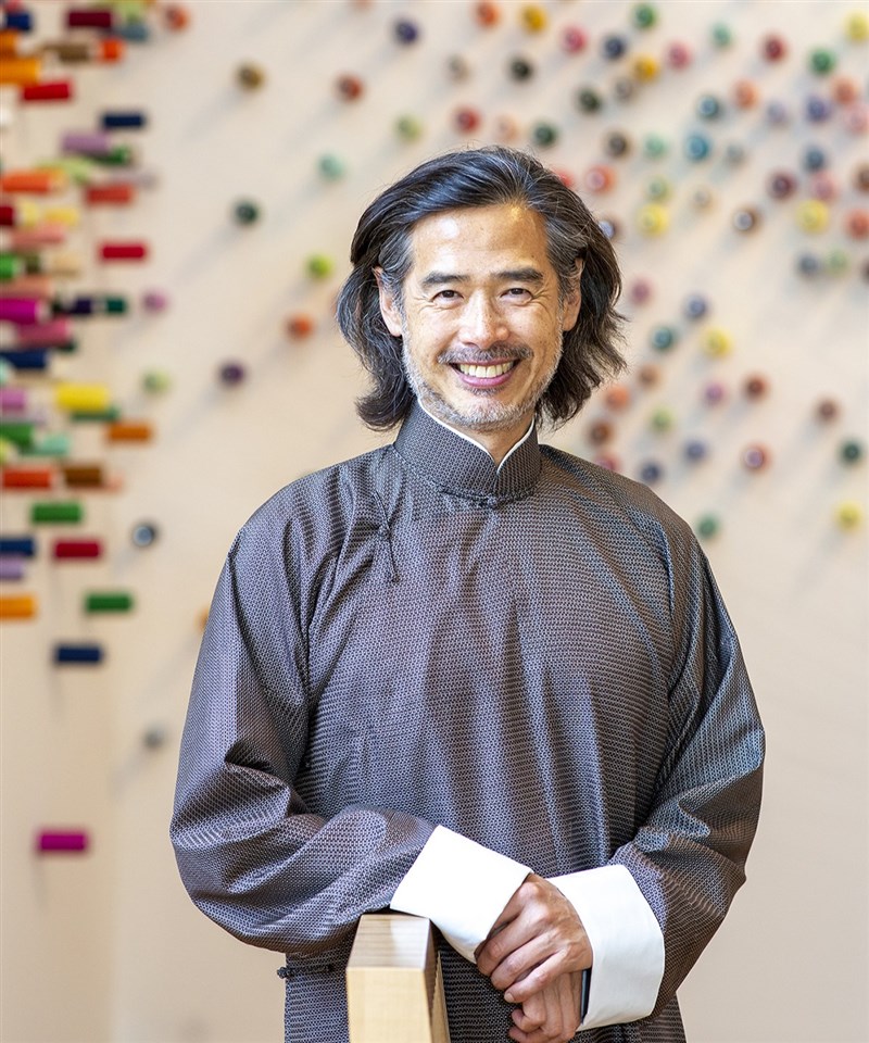 Taiwanese contemporary visual artist Lee Mingwei. Photo courtesy of Lee Mingwei’s portfolio