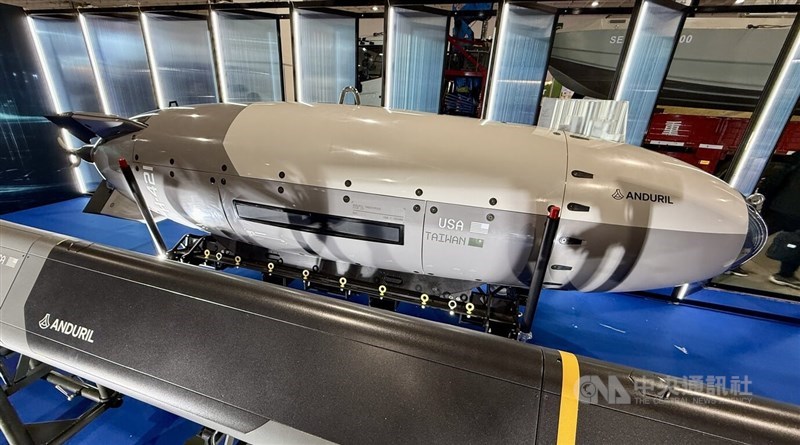 The Dive-LD, an autonomous underwater vehicle developed by Anduril Industries. CNA photo Sept. 17, 2025