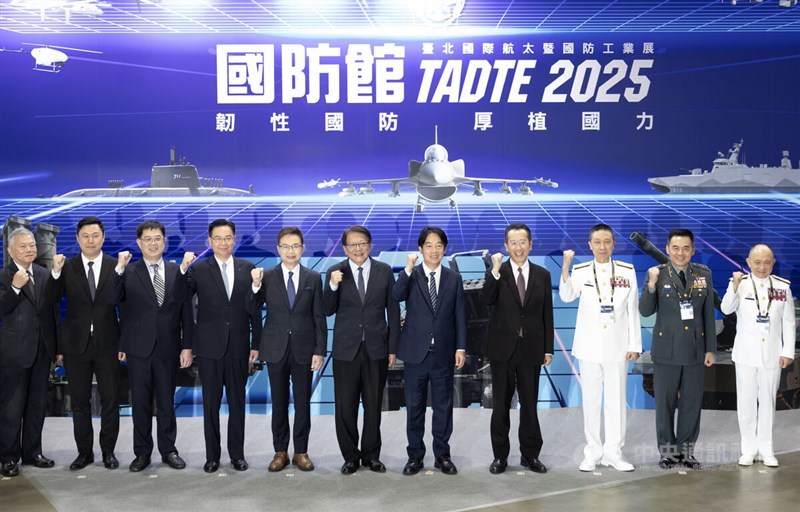 President Lai Ching-te (fifth right), with National Security Council Secretary-General Joseph Wu (fourth left) and Defense Minister Wellington Koo (fourth right), visits the 2025 Taipei Aerospace & Defense Technology Exhibition in Taipei on Friday. CNA photo Sept. 19, 2025