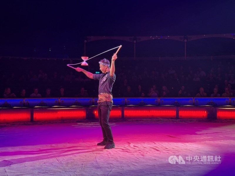 Taiwanese diabolo artist Chu Chuan-ho. CNA photo Sept. 27, 2025