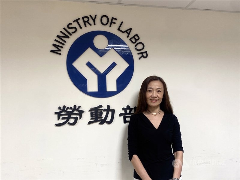 Huang Chi-ya, head of the Ministry of Labor's Department of Labor Standards and Equal Employment. CNA photo Oct. 17, 2025