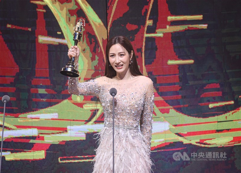 Actress Vicky Tseng sobs on stage at the 60th Golden Bell Awards in Taipei on Saturday as she accepts the trophy she has waited more than 20 years for. CNA photo Oct. 18, 2025