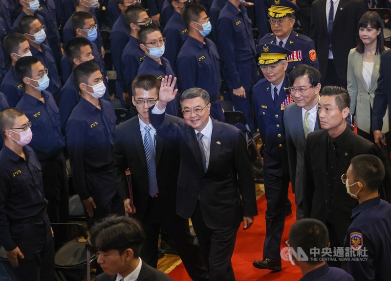 Premier Cho Jung-tai (center). CNA photo Oct. 22, 2025