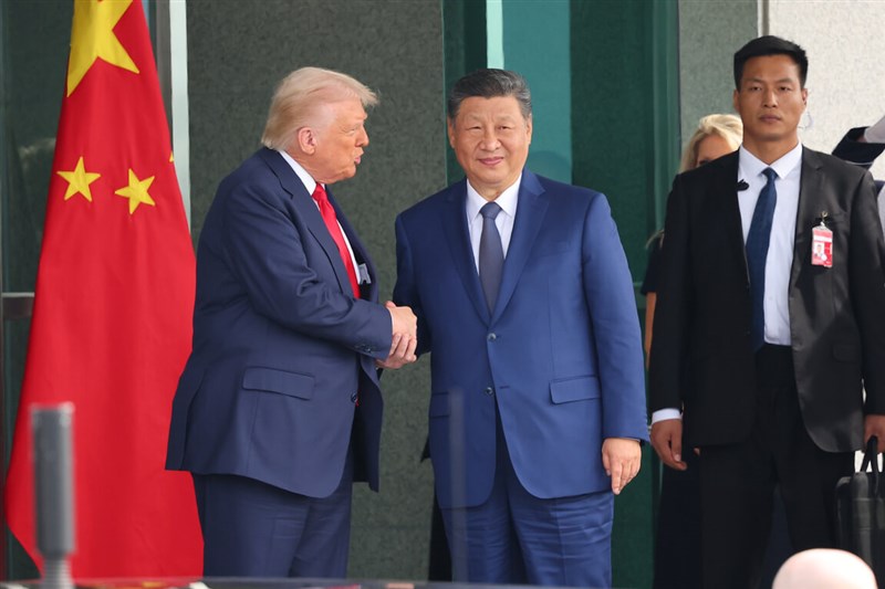 United States President Donald Trump (left) shakes hands with Chinese President Xi Jinping in South Korea on Thursday. Photo courtesy of APEC 2025 KOREA Oct. 30, 2025