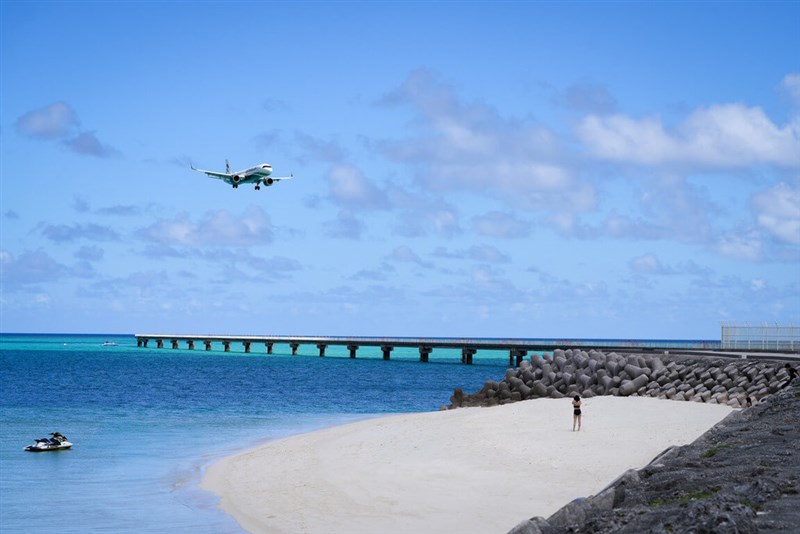 Photo courtesy of Starlux