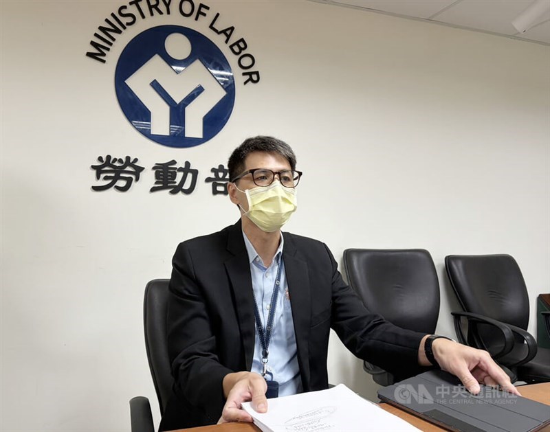 Su Yu-kuo, an official with the MOL's Workforce Development Agency. CNA photo Nov. 7, 2025