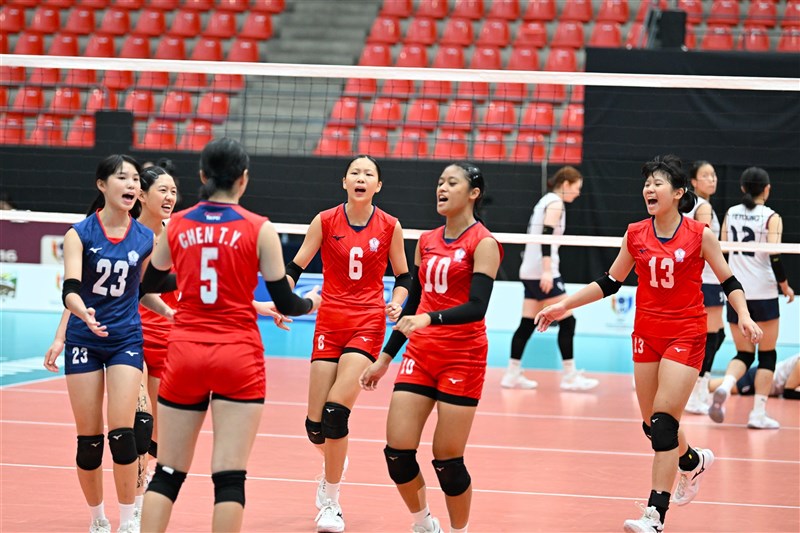 Taiwan's U16 women's volleyball team during the championship match against the South Korean team at the Asian Championships in Jordan on Saturday. Photo courtesy of the Asian Volleyball Confederation Nov. 9, 2025