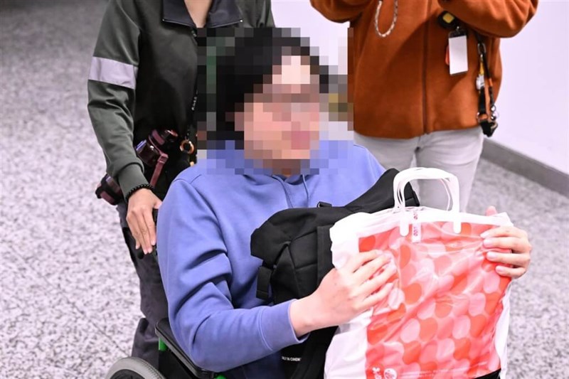 Chen, 41, is arrested at Taoyuan International Airport on Wednesday. CNA photo Nov. 12, 2025