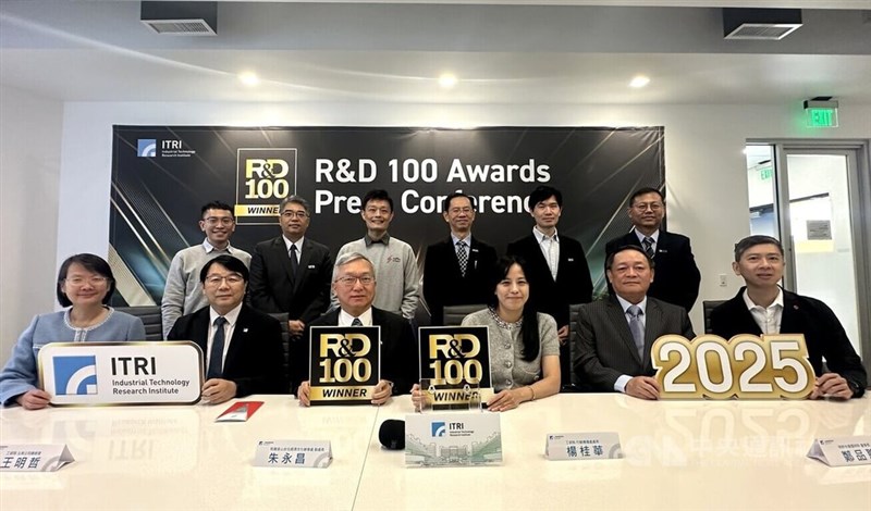 The award-winning team from the Industrial Technology Research Institute poses for a photo in San Francisco on Thursday. CNA photo Nov. 20, 2025