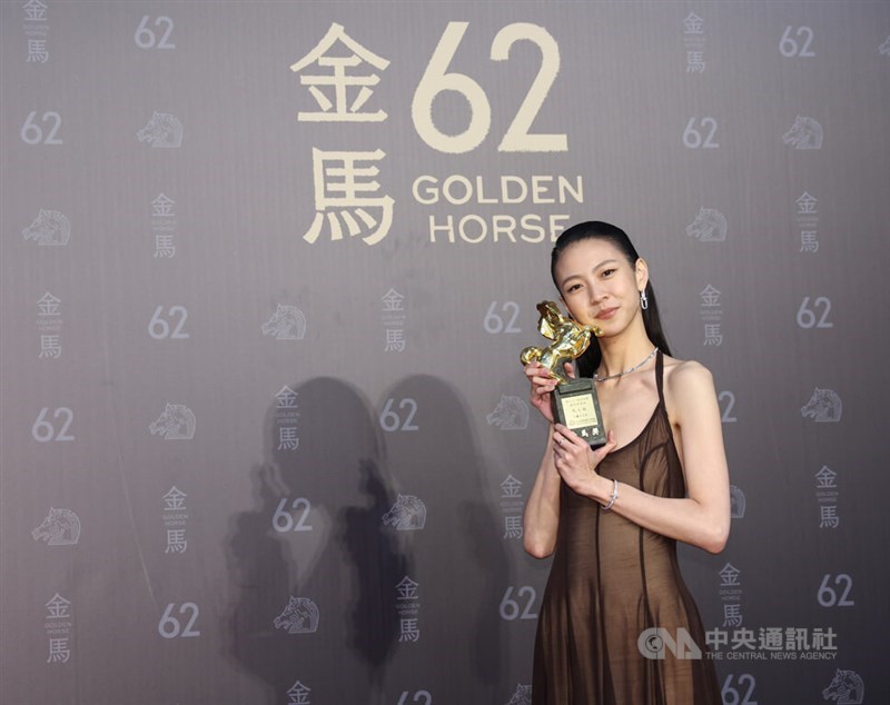 Ma Shih-yuan wins Best New Performer. CNA photo Nov. 22, 2025