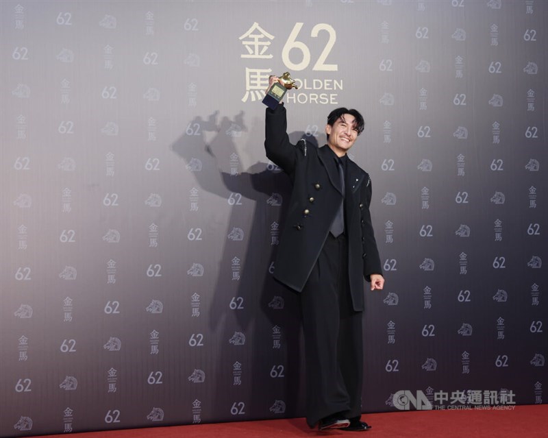 Chang Chen wins Best Leading Actor for "Lucky Lu." CNA photo Nov. 22, 2025