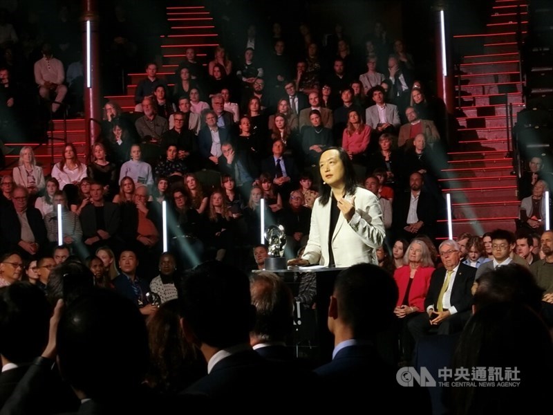 Taiwan’s cyber ambassador-at-large, Audrey Tang (center), delivers her acceptance remarks at the Right Livelihood Awards ceremony in Stockholm, Sweden, Tuesday. CNA photo Dec. 3, 2025.