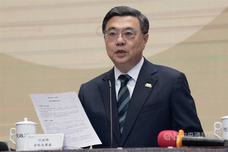 Premier Cho Jung-tai on Monday defends the Cabinet's decision not to countersign the amendments to the local revenue-sharing law passed by the Legislative Yuan last month. CNA photo Dec. 15, 2025