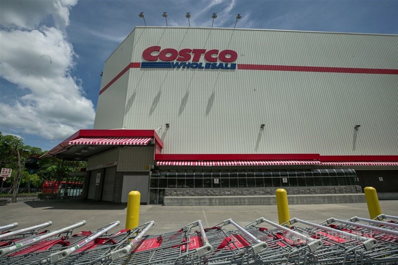 A Costco wholesale warehouse store in Taipei. CNA file photo