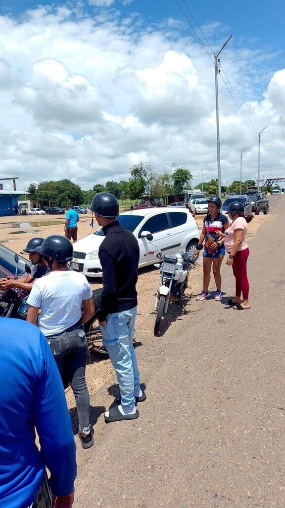 Venezuelan locals spend over an hour waiting in line in hopes of getting fuel for their vehicles. Photo courtesy of You