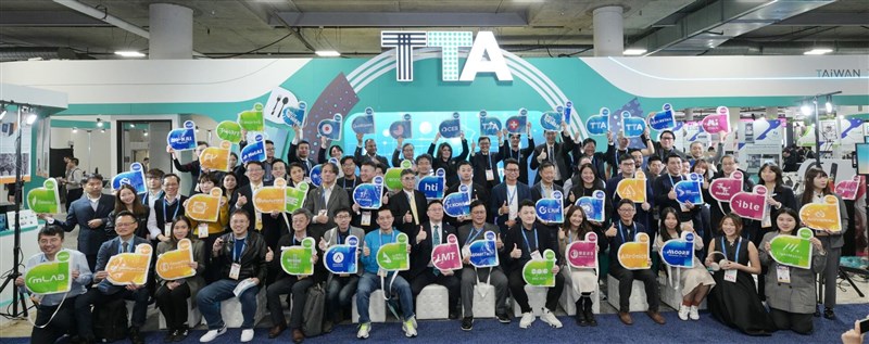 Representatives from Taiwanese startups and suppliers pose for a group photo at the Consumer Electronics Show in Las Vegas in this undated photo. Photo courtesy of the National Science and Technology Council 