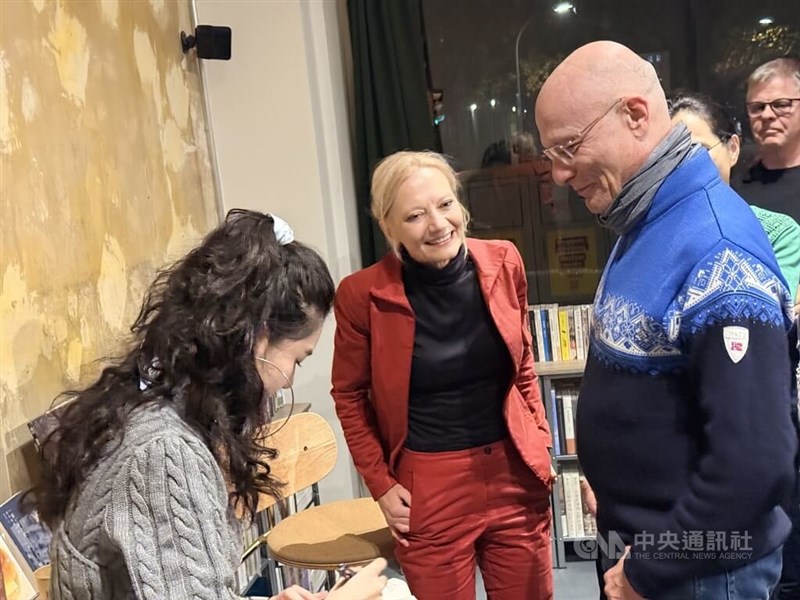 Betz greets her readers at a bookstore in Berlin on Thursday. CNA photo Jan. 22, 2026