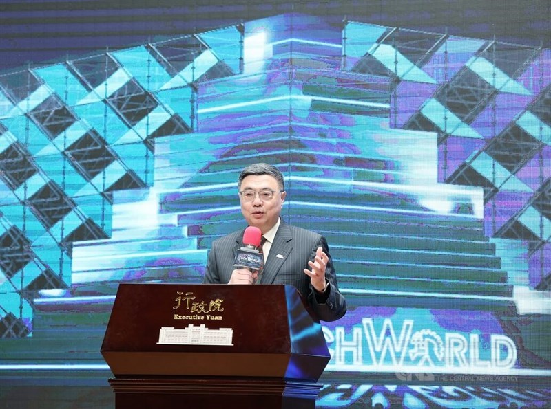 Premier Cho Jung-Tai introduces Taiwan's Tech World Pavilion previously displayed at the World Expo in Osaka in 2025, in Chiayi County on Wednesday. CNA photo Feb. 4, 2026