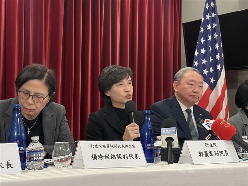 Vice Premier Cheng Li-chiun (center) speaks at a press conference held in Washington after the signing ceremony of the latest Taiwan-U.S. trade deal on Thursday. CNA photo Feb. 13, 2026