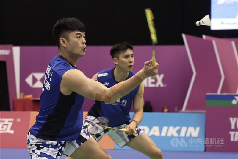 Taiwanese badminton pair Wang Chi-lin (left) and Chiu Hsiang-chieh. CNA file photo