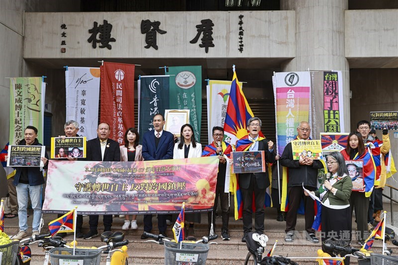 Organizers of the annual march commemorating the 1959 Tibetan uprising hold a news conference outside the Legislative Yuan in Taipei on Wednesday. CNA photo March 4, 2026