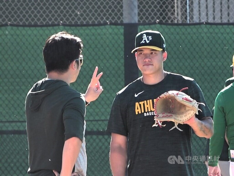 Zhuang Chen Zhong-ao (right). CNA file photo