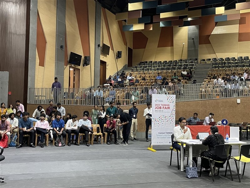Indian jobseekers attend a job fair in India. File photo courtesy of Ministry of Economic Affairs