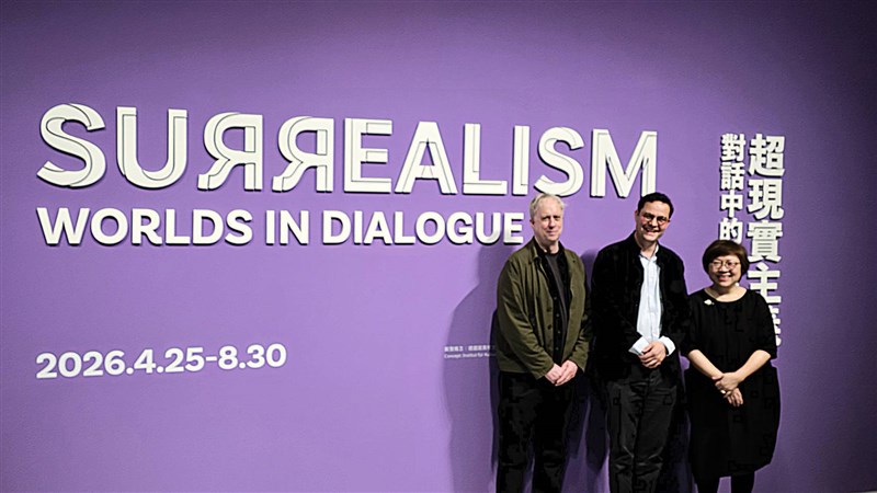 From left: artist Tony Oursler; curator Maximilian Letze; Taipei Fine Arts Museum director Loh Li-chen. CNA photo April 24, 2026