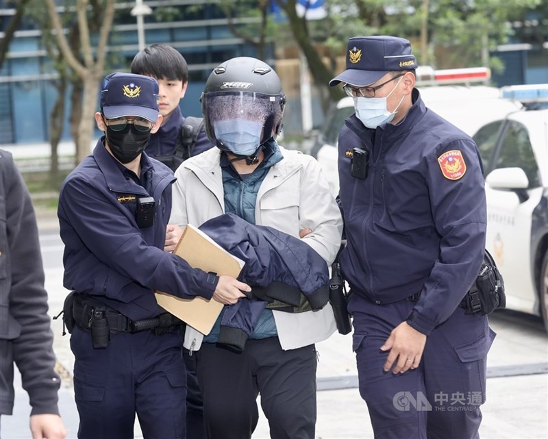 Tseng Chih-hsin (center), head of Yun Yun AI Baby Camera Co., Ltd. CNA file photo