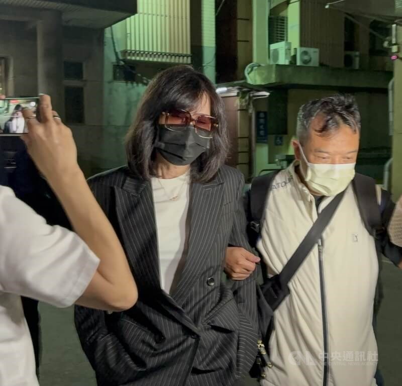 General manager Liu (center) leaves New Taipei District Prosecutors Office Thursday night. CNA photo May 8, 2026