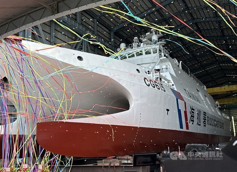 The "Donggang" -- a 600-tonne Anping-class patrol vessel built for Taiwan's Coast Guard Administration -- is launched during a ceremony held by the CGA's Fleet Branch in Kaohsiung on Friday. CNA photo May 15, 2026