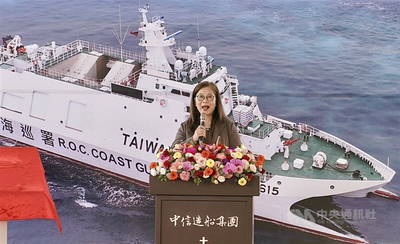 Ocean Affairs Council Minister Kuan Bi-ling speaks at Anping-class patrol vessel Donggang's launch event in Kaohsiung on Friday. CNA photo May 15, 2026