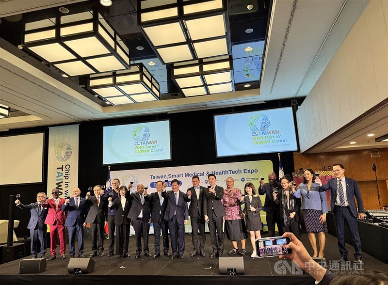 Participants at a reception hosted by Taiwan in Geneva to coincide with the World Health Assembly pose for a group photo Sunday. CNA photo May 18, 2026