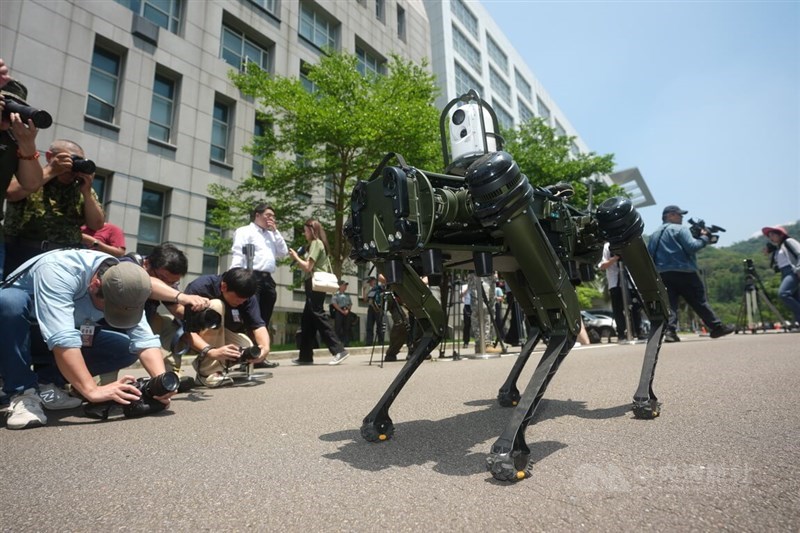 A robot dog equipped with an electro-optical reconnaissance system, designed for intelligence, surveillance and reconnaissance missions, is shown during an event in Taipei on Tuesday. CNA photo June 2, 2026