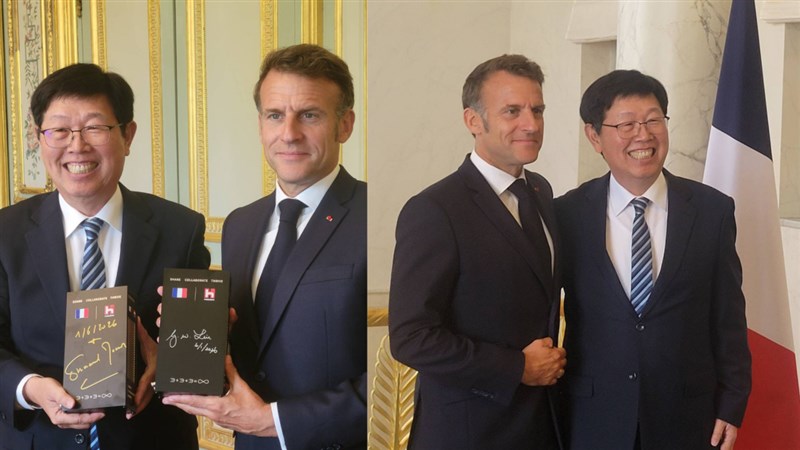 Hon Hai Precision Industry Co. Chairman Young Liu (left) meets French President Emmanuel Macron in Paris on Monday. Photo courtesy of the French Office in Taipei