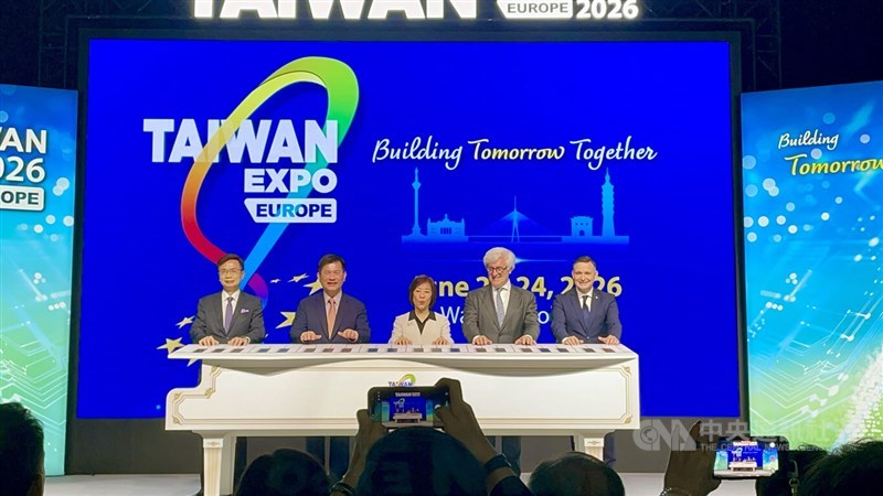 From left: Taiwan External Trade Development Council Chairman James Huang; Foreign Minister Lin Chia-lung; Taiwan Deputy Economic Affairs Minister Cynthia Kiang; deputy director-general DG GROW Valère Moutarlier; Poland's Ministry of Economic Development and Technology state secretary Michał Jaros. CNA photo June 22, 2026