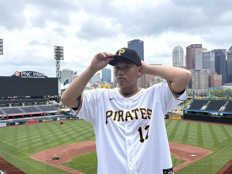 Taiwanese pitching prospect Lin Chun-hsi. Photo courtesy of Flight International Co., Ltd.