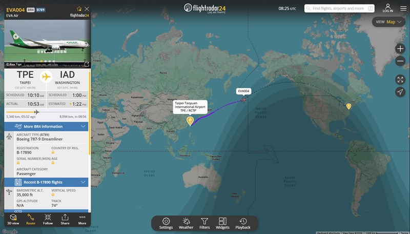 Screenshot taken from flightradar24.com