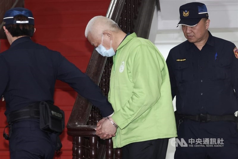 Former Democratic Progressive Party staffer Huang Chu-jung (center). CNA file photo